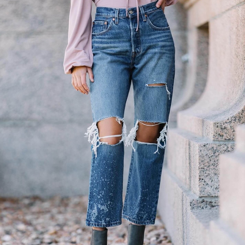 SUPER CUTE RARE WASH Levi 501 Jeans